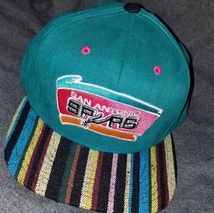 San Antonio Spurs Mitchell and Ness hat cap green